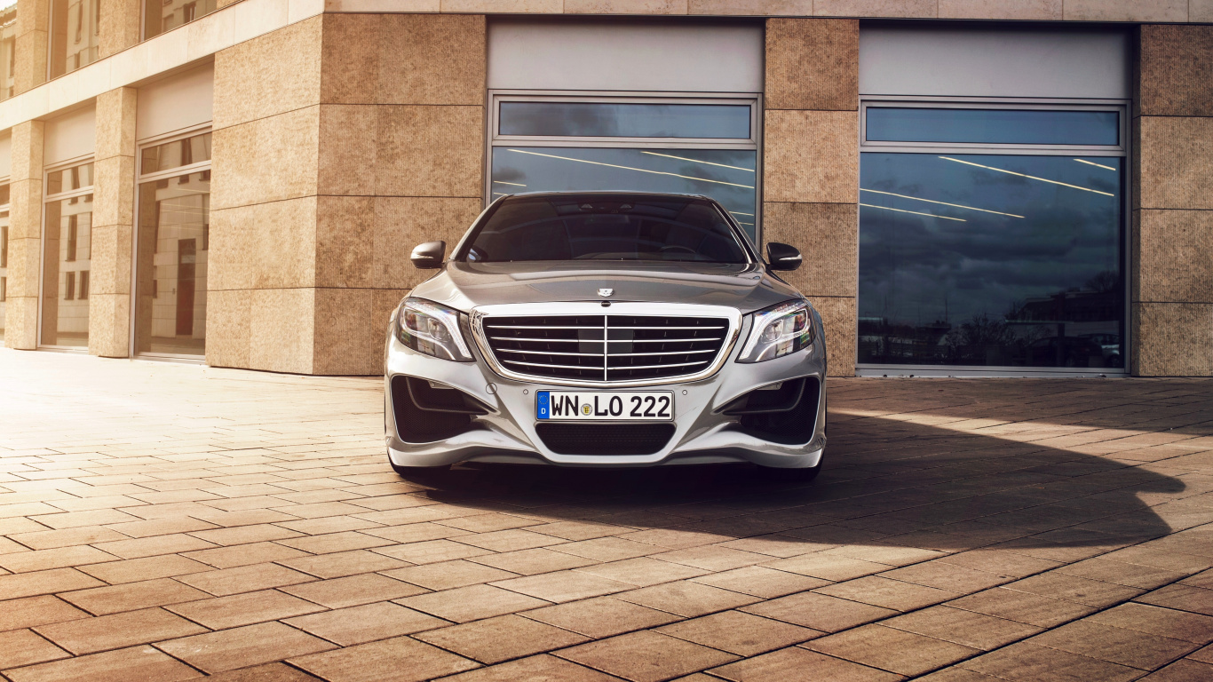 Обои авто, решетка, бампер, mercedes benz, автомобиль среднего размера в разрешении 1366x768