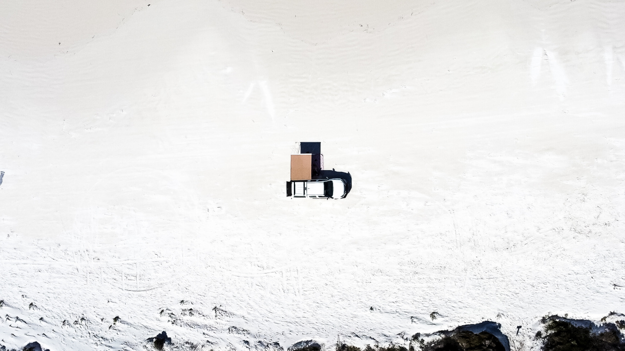 Обои наука, химия, склон, водоем, местность в разрешении 1280x720