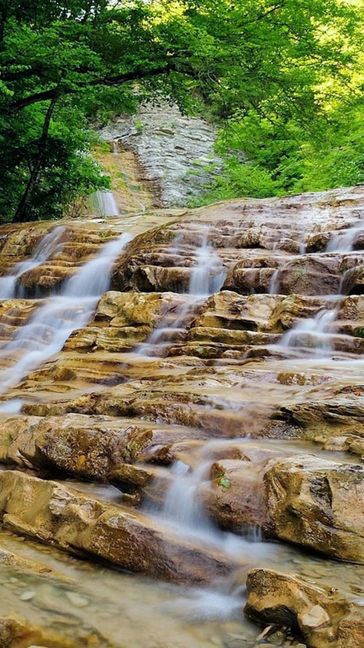 Обои водопад, водоток, природный заповедник, гидроресурсы, природа в разрешении 720x1280