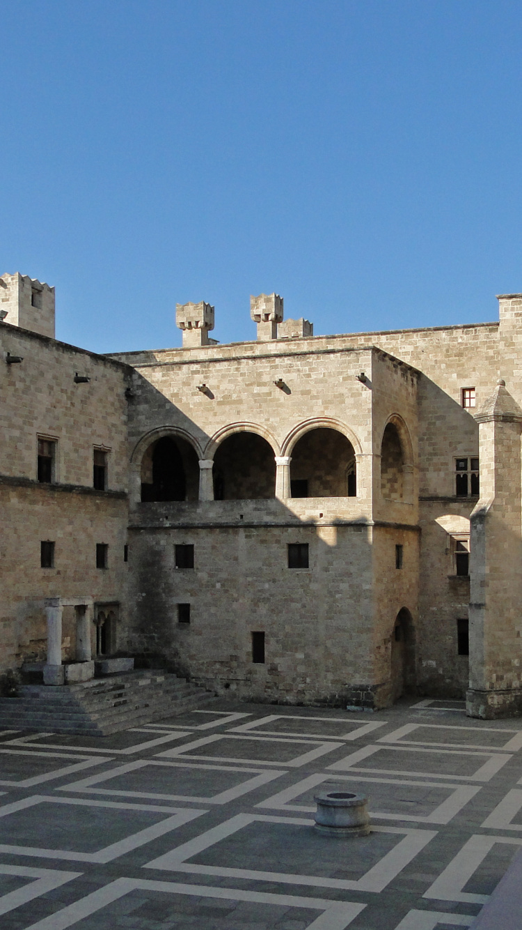 Обои город, дворец, здание, средневековая архитектура, фортификация в разрешении 750x1334