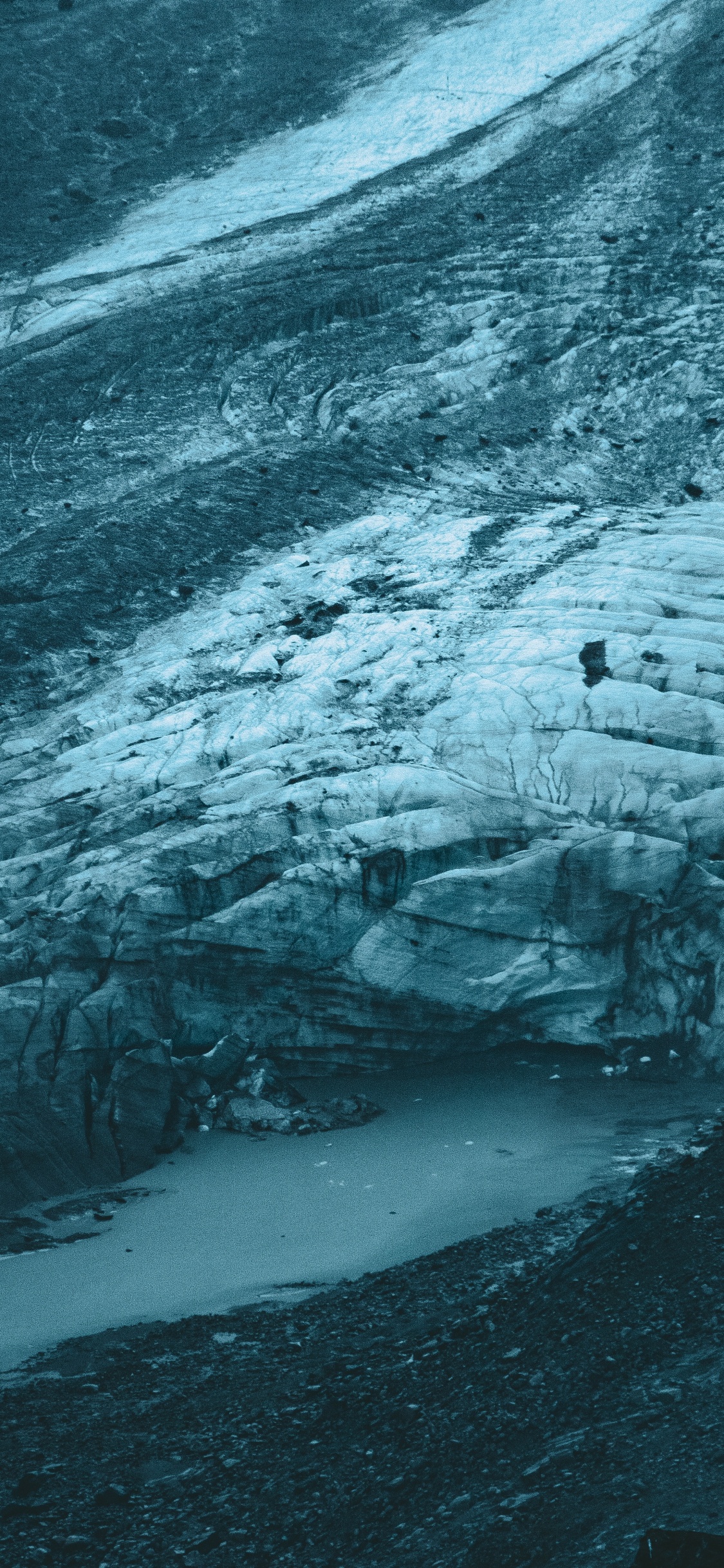 Обои гидроресурсы, море, синий, вода, волна в разрешении 1125x2436