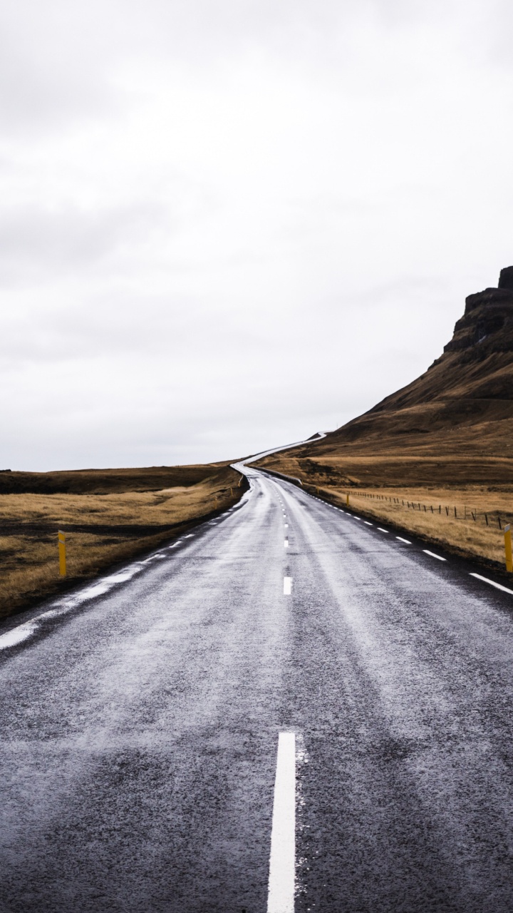 Обои дорога, нагорье, асфальт, дорожное покрытие, природный ландшафт в разрешении 720x1280