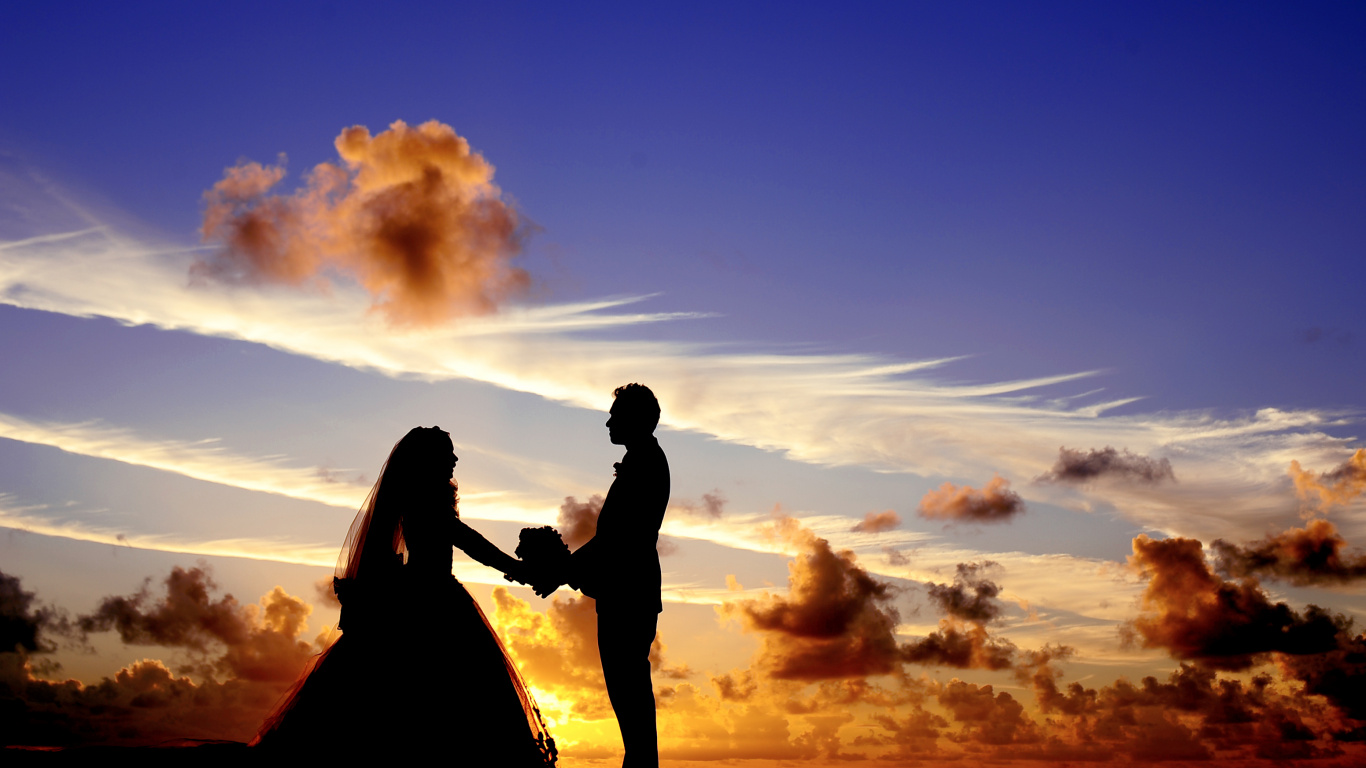 Обои роман, Люди в природе, облако, Счастлив, любовь в разрешении 1366x768