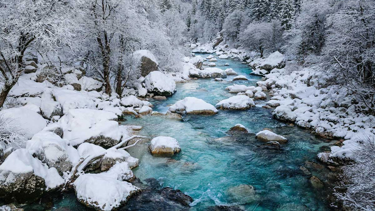 Обои Соча река зимой, архитектура SOA, реки, поток, снег в разрешении 1280x720