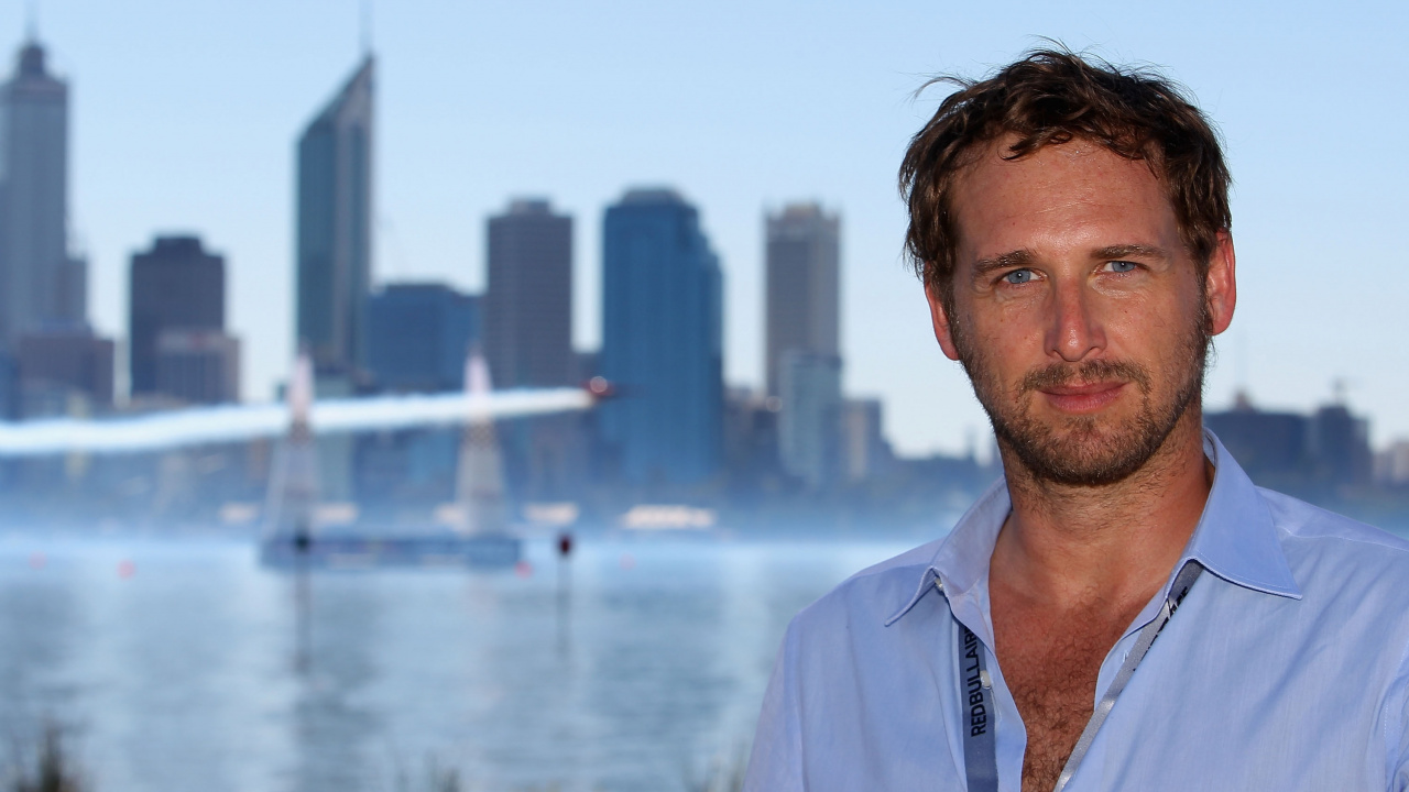 Обои Джош Лукас, актер, город, мужчина, знаменитость в разрешении 1280x720