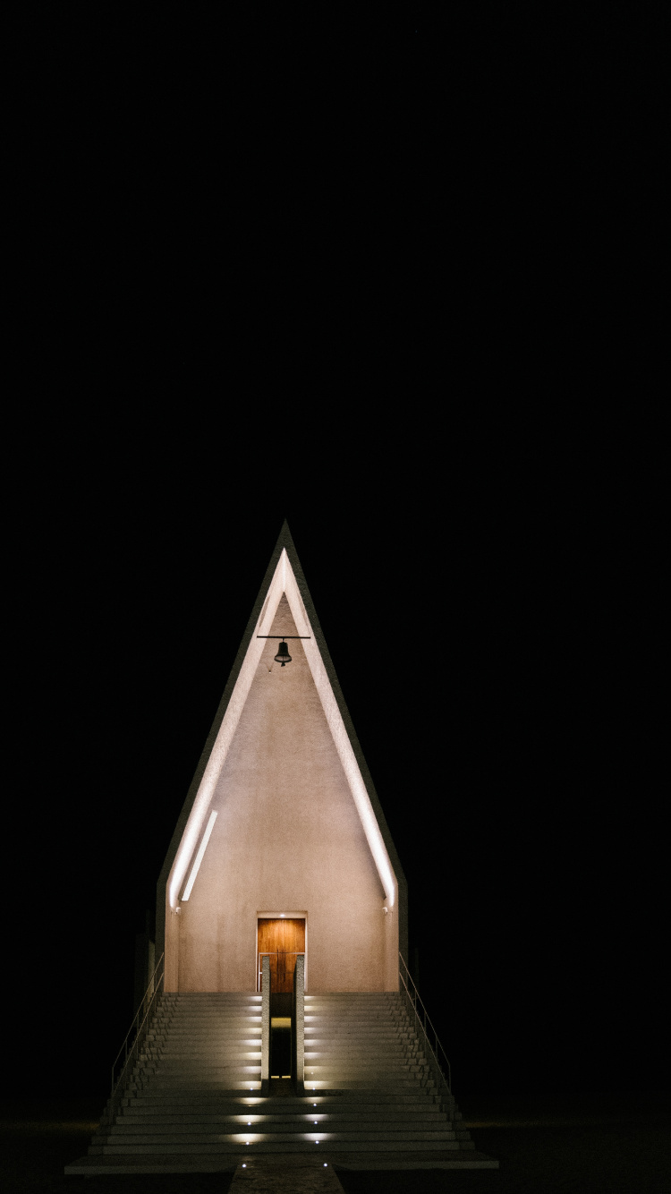 Обои ночь, пирамида, темнота, освещение, архитектура в разрешении 750x1334