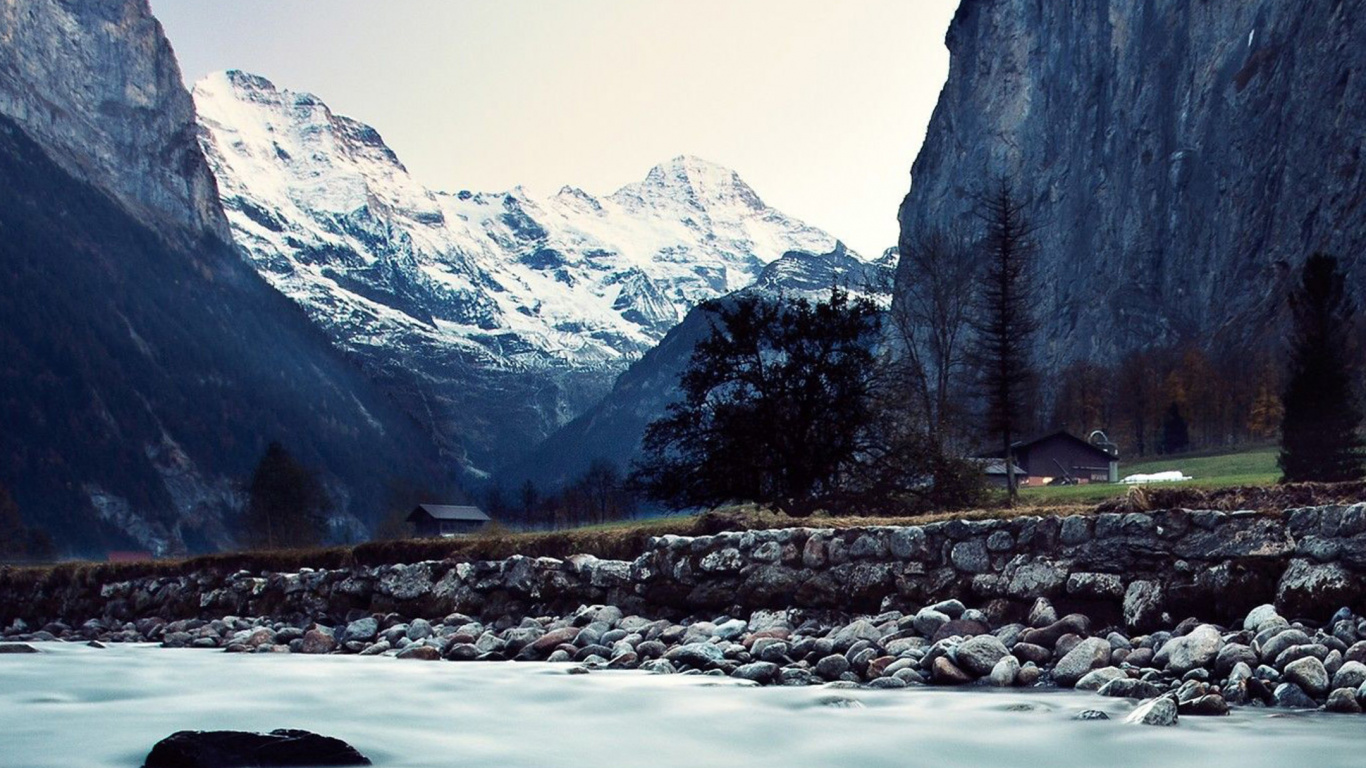 Обои водоем, природный ландшафт, природа, горный рельеф, гора в разрешении 1366x768