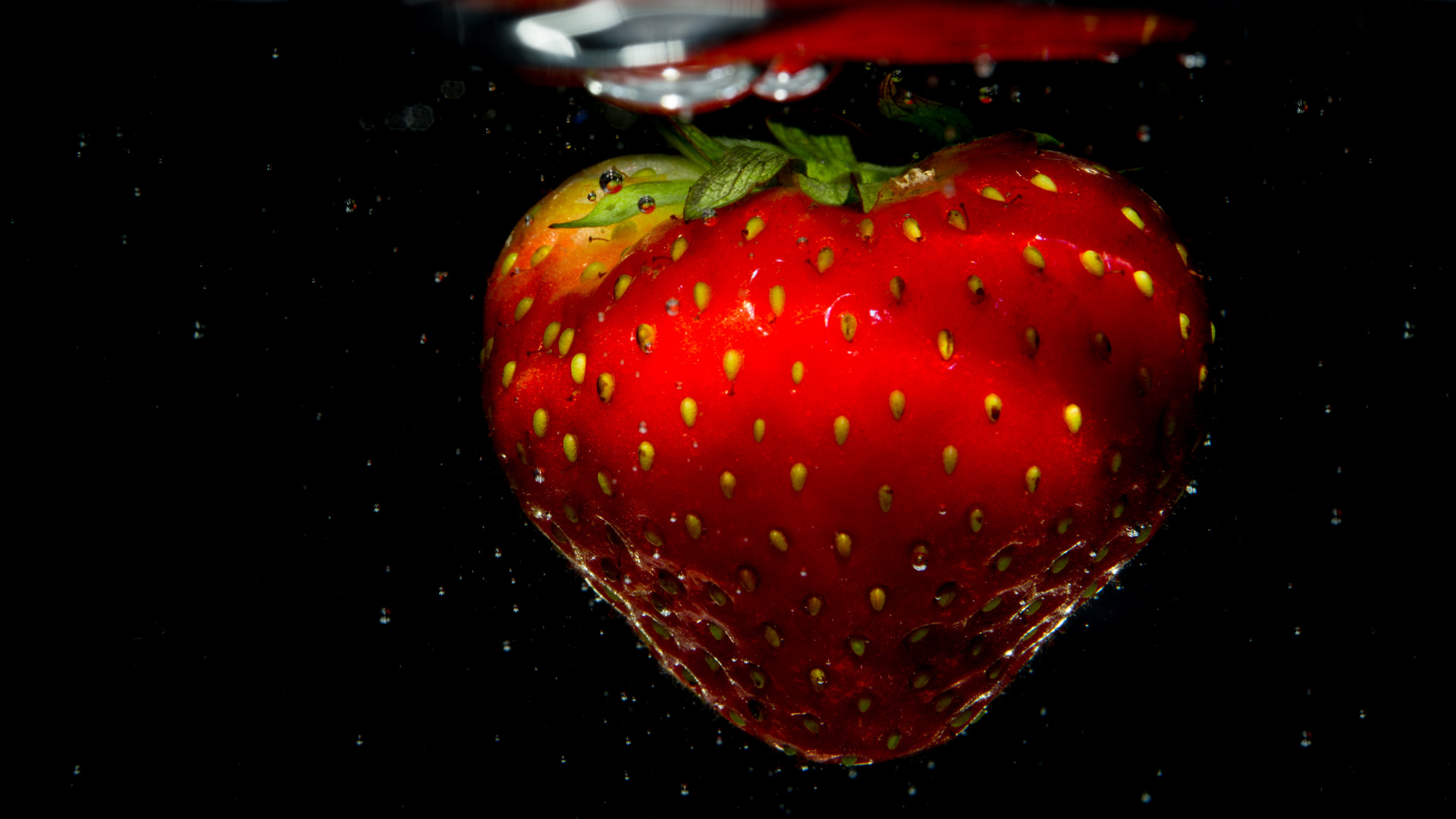 Обои клубника, фрукты, красный цвет, природные продукты, растение в разрешении 1920x1080