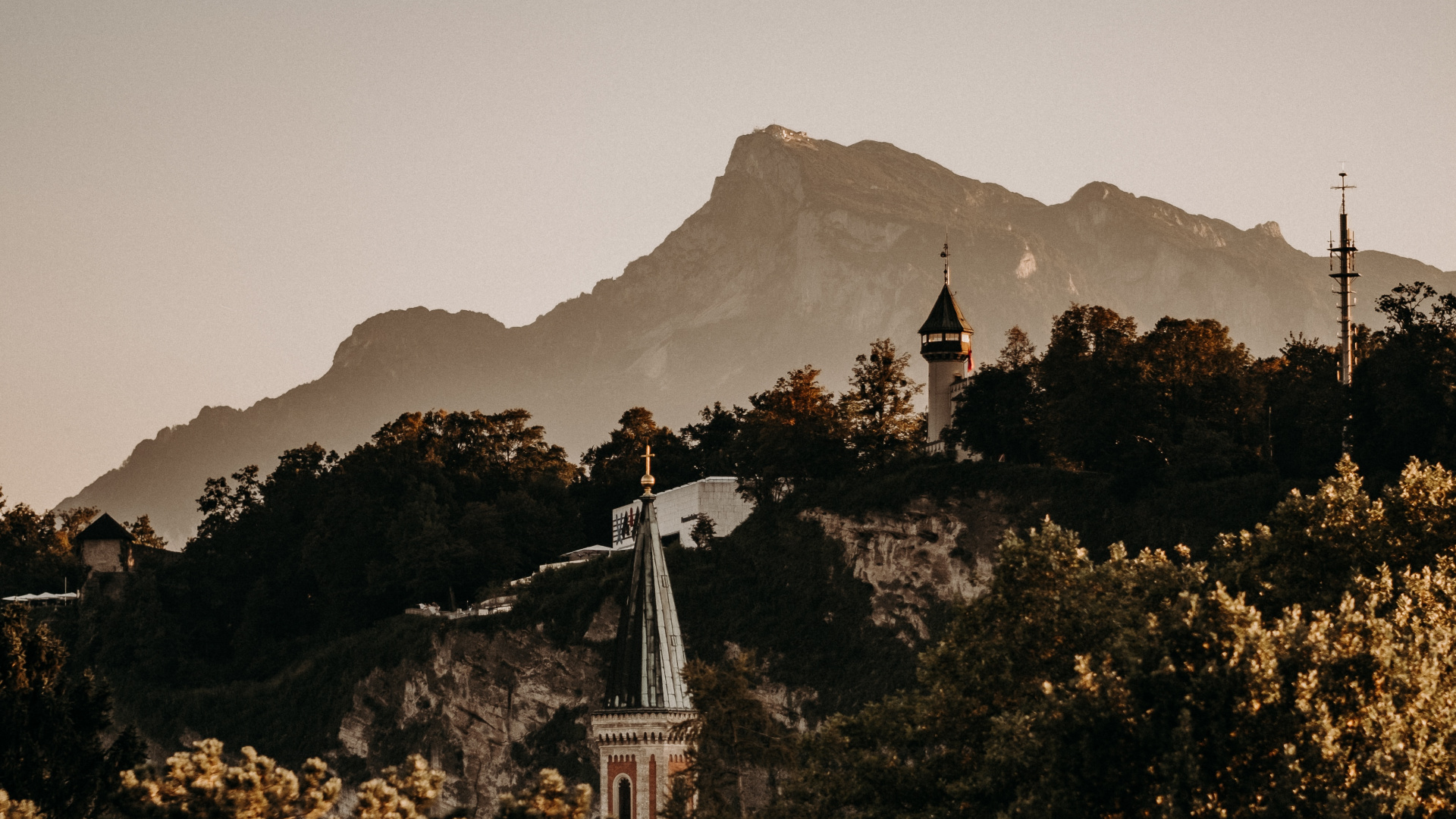 Обои гора, дерево, холм, облако, атмосфера в разрешении 1920x1080