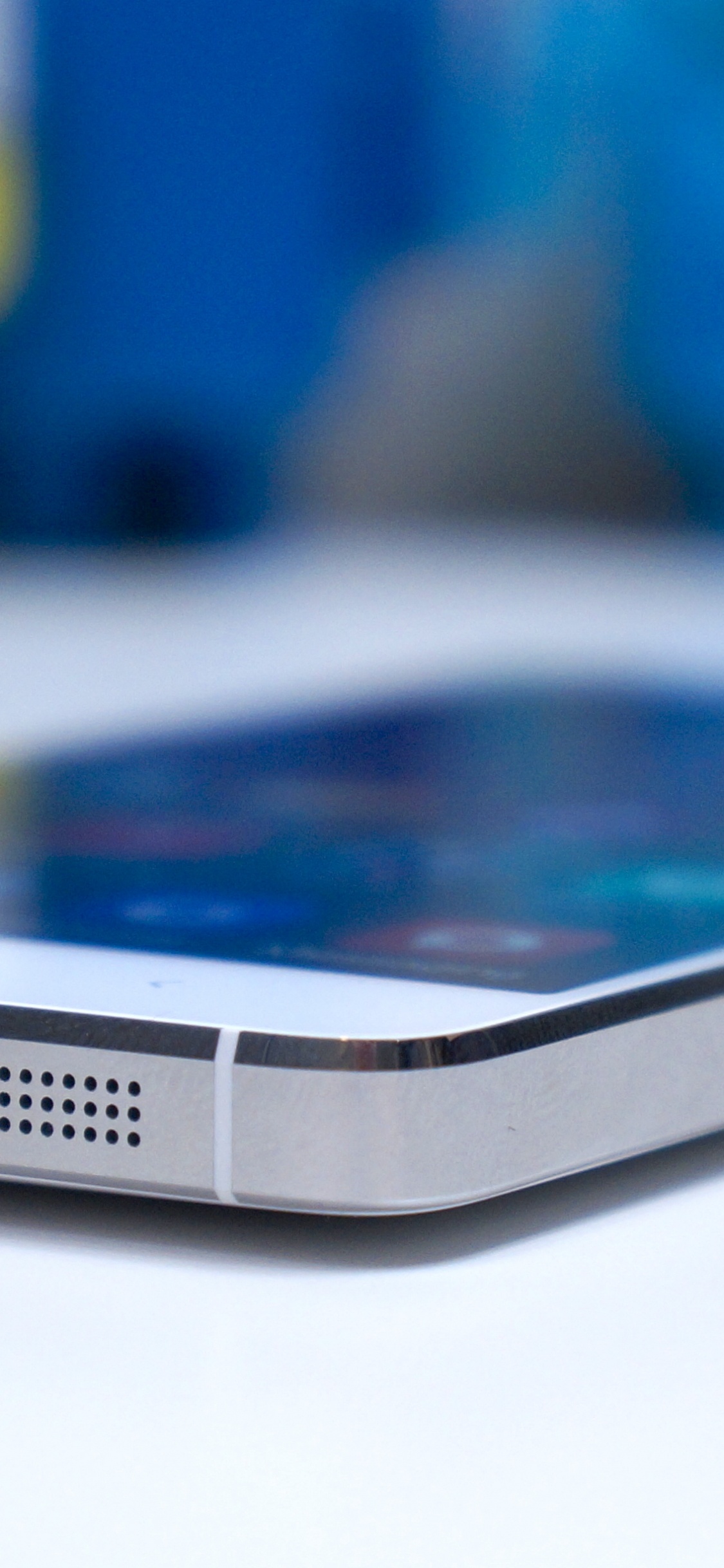 Обои Xiaomi Mi 5, смартфон, Xiaomi, гаджет, портативное устройство коммуникации в разрешении 1125x2436