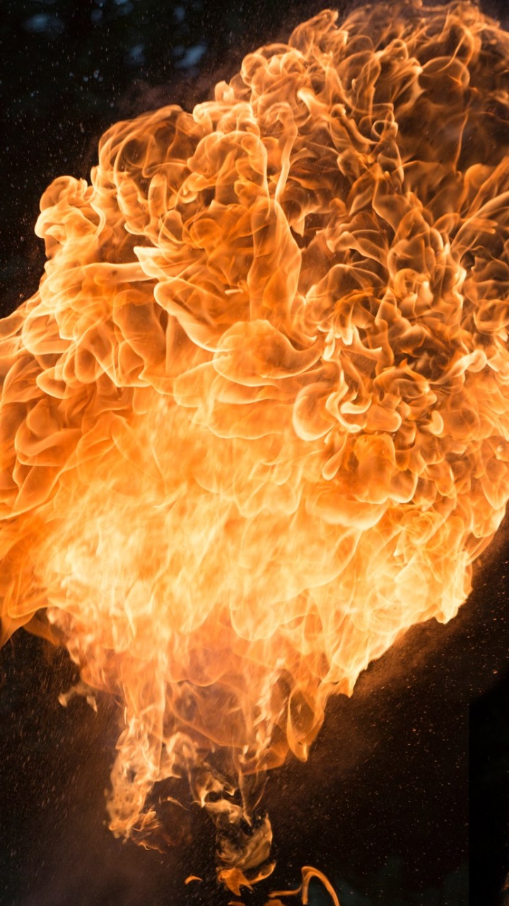 Обои пламя, тепло, огонь, космос, взрыв в разрешении 720x1280