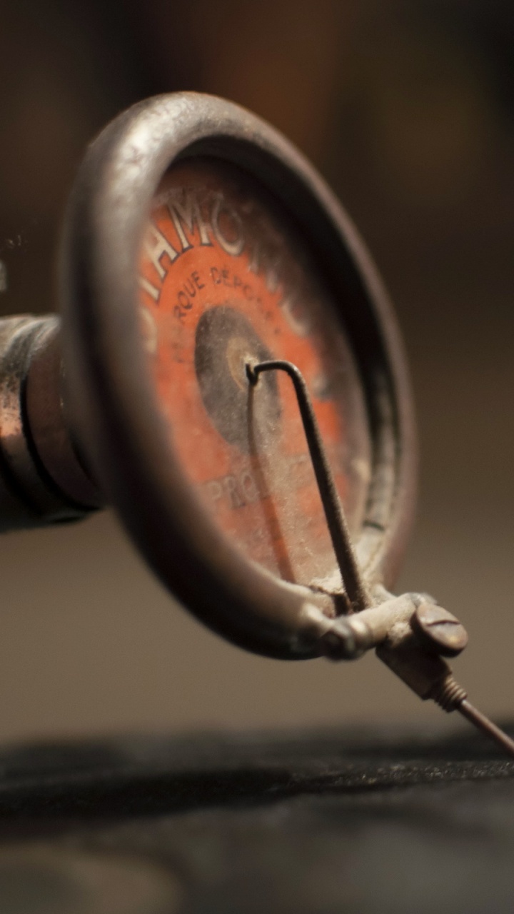 Обои звук, крупный план, граммофон, электроника, громкоговоритель в разрешении 720x1280