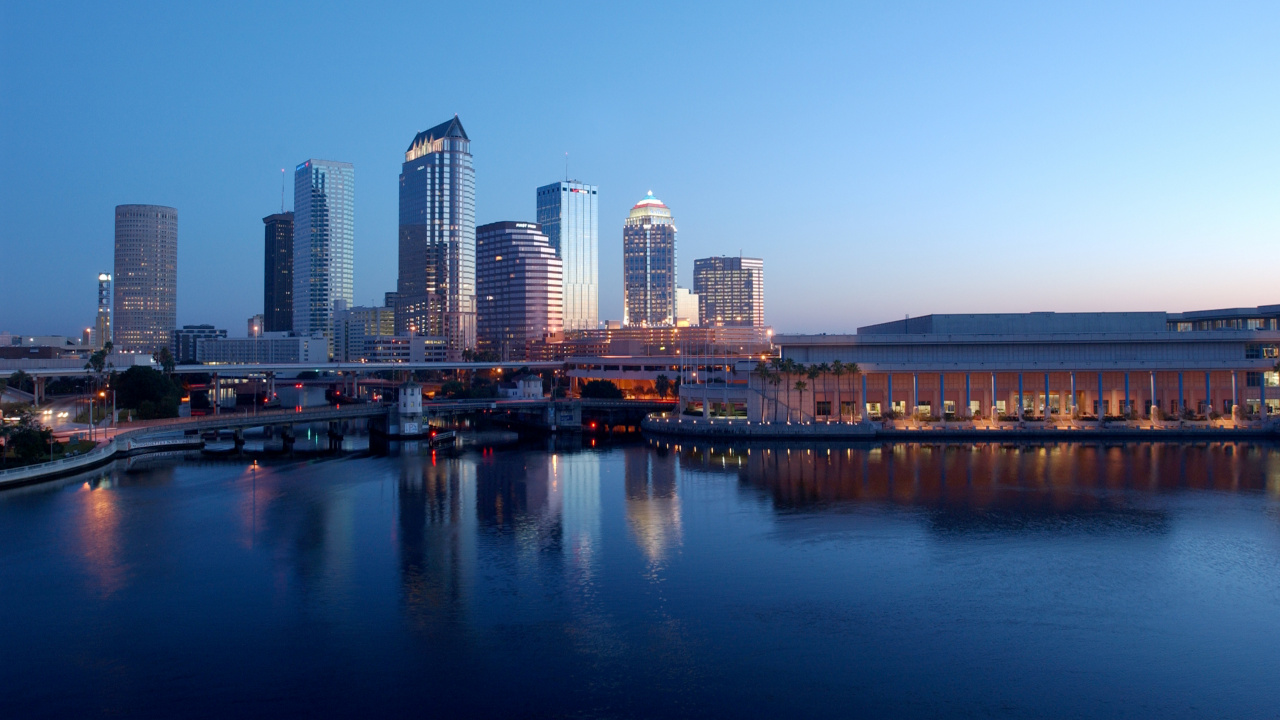 Обои городской пейзаж, город, линия горизонта, городской район, отражение в разрешении 1280x720