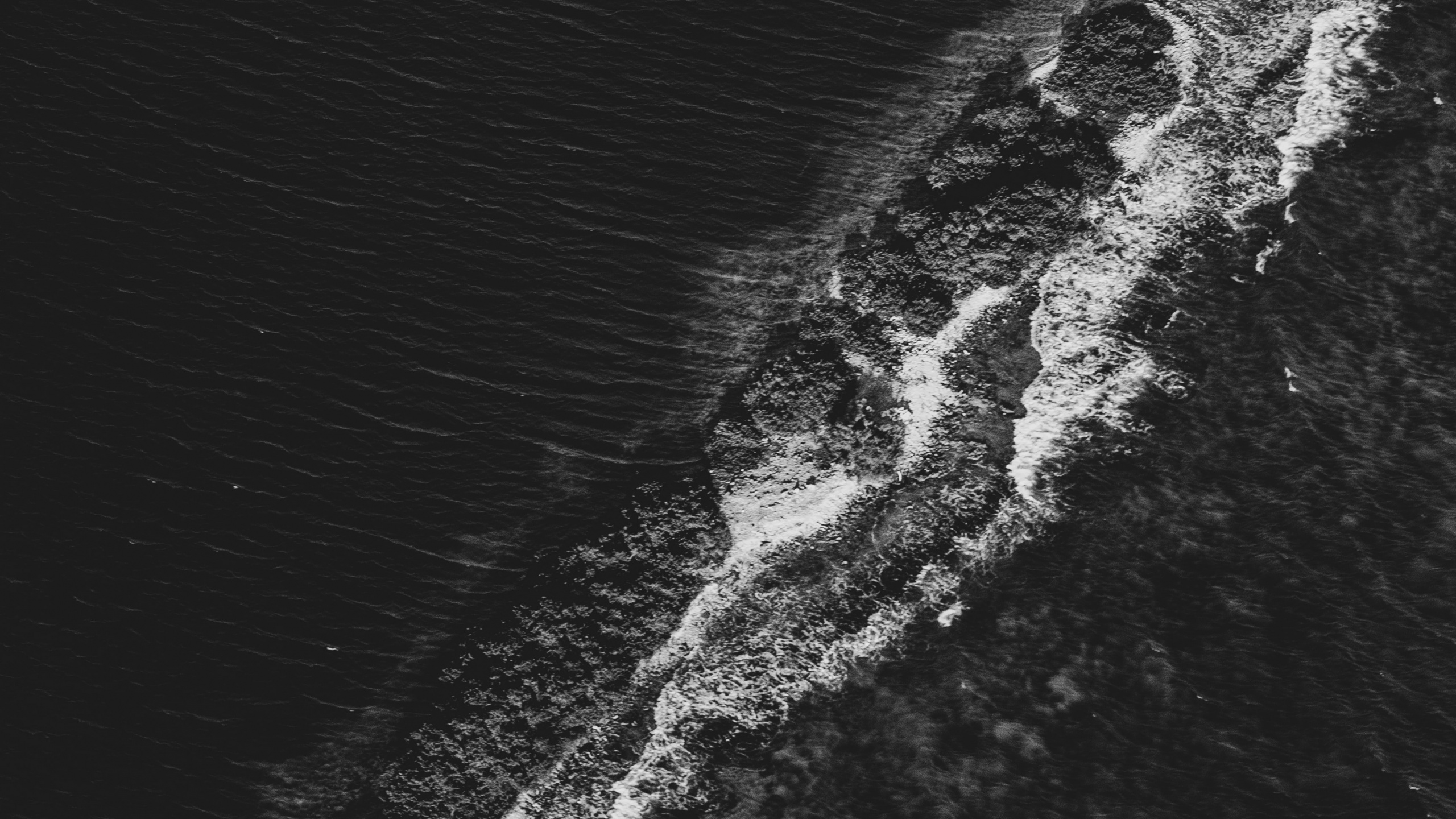 Обои атмосфера земли, черный, вода, атмосфера, море в разрешении 2560x1440