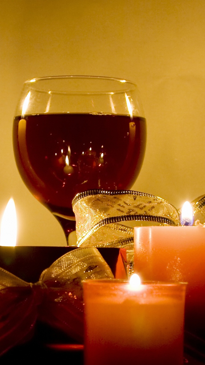 Обои вино, свеча, освещение, воск, натюрморт в разрешении 720x1280