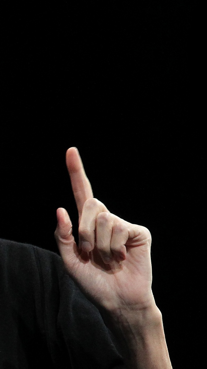 Обои кинопродюсер, дизайнер, рука, публичное выступление, Стив Джобс в разрешении 720x1280