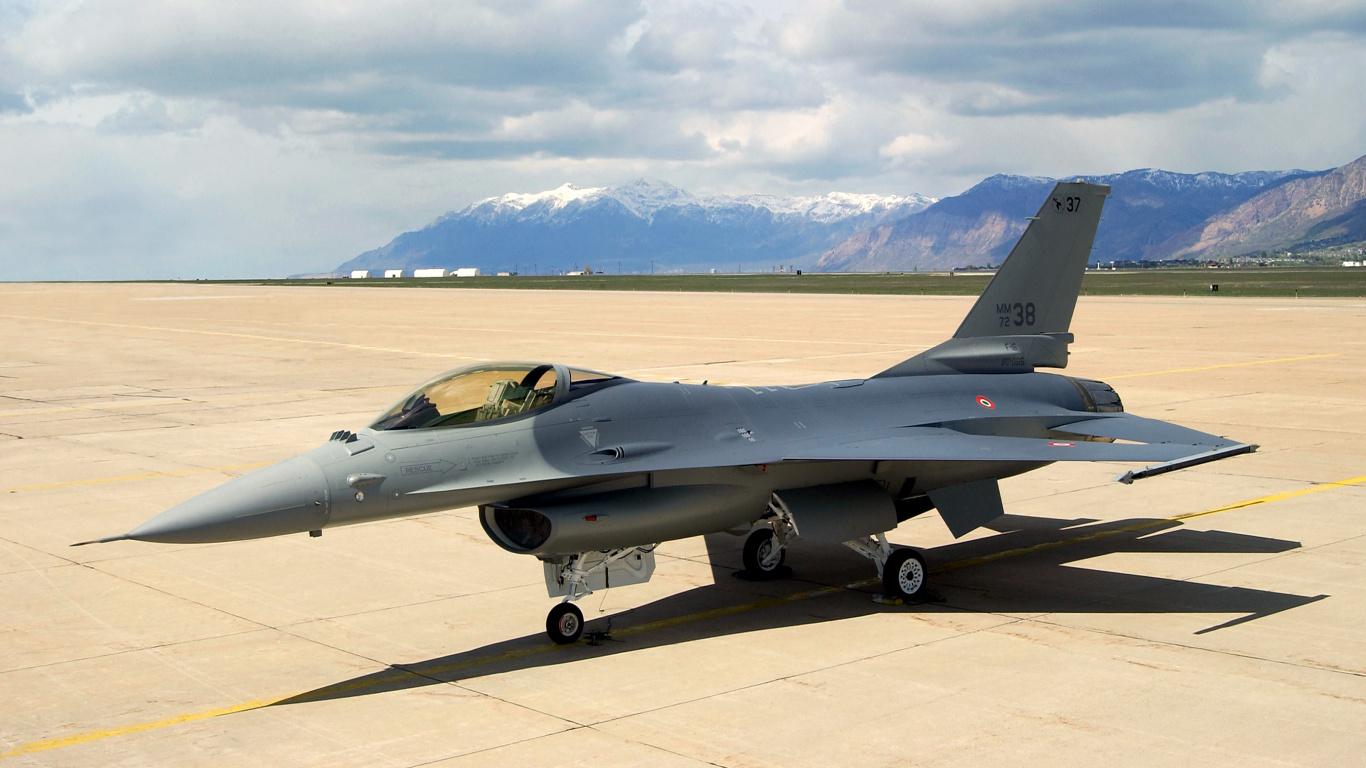 Обои воздушные силы, военный самолет, самолеты, самолет, истребительная авиация в разрешении 1366x768