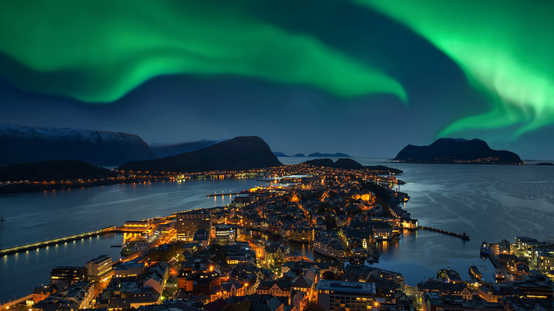 Обои lesundбыл, Аврора, природа, облако, ночь в разрешении 1920x1080