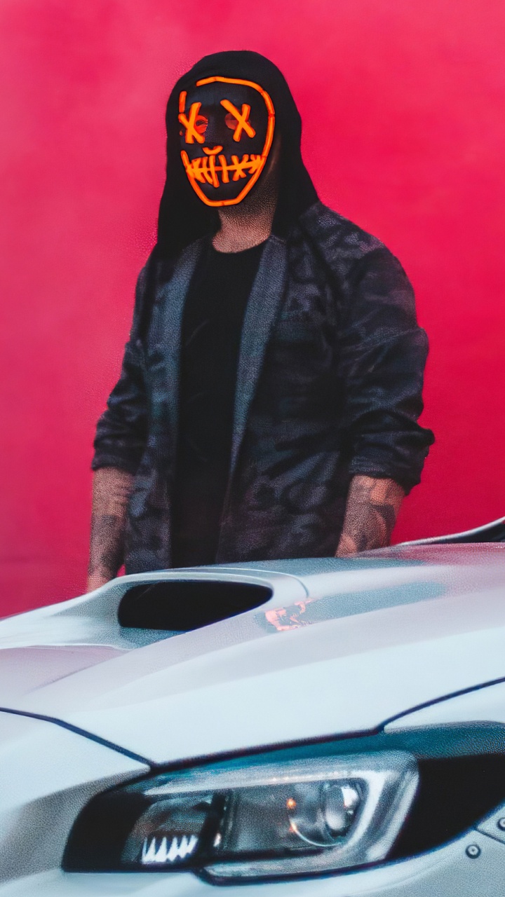 Обои ветровое стекло, капюшон, фара, двери автомобиля, полный размер автомобиля в разрешении 720x1280