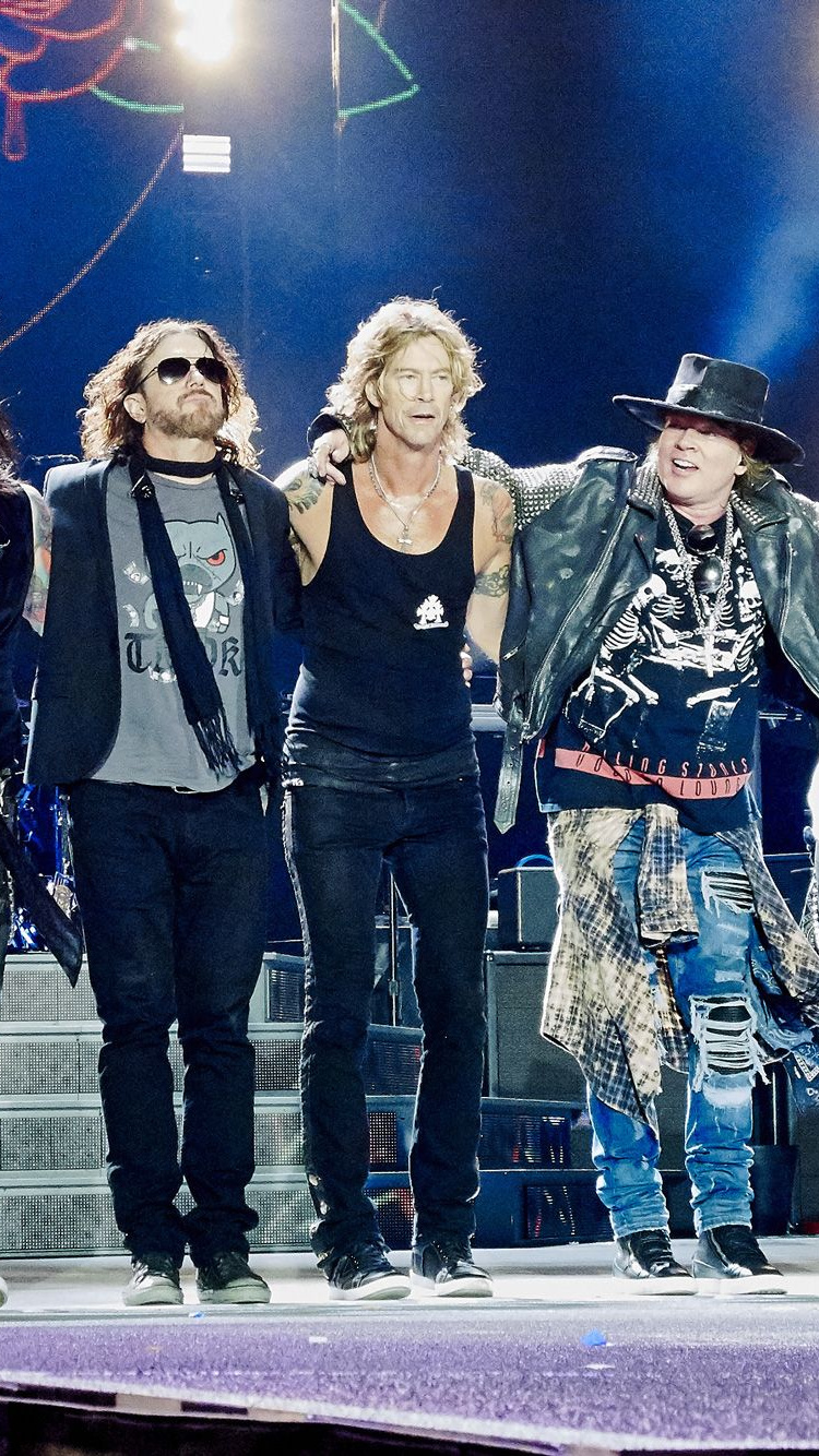 Обои Мелисса Риз, Guns N Roses, Not in This Lifetime Tour, концерт, Представление в разрешении 750x1334