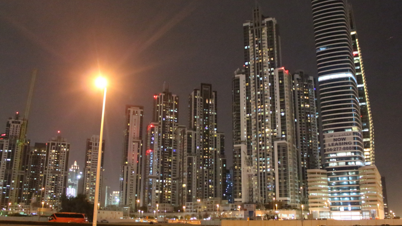 Обои небоскреб, вышка, город, метрополия, городской пейзаж в разрешении 1366x768