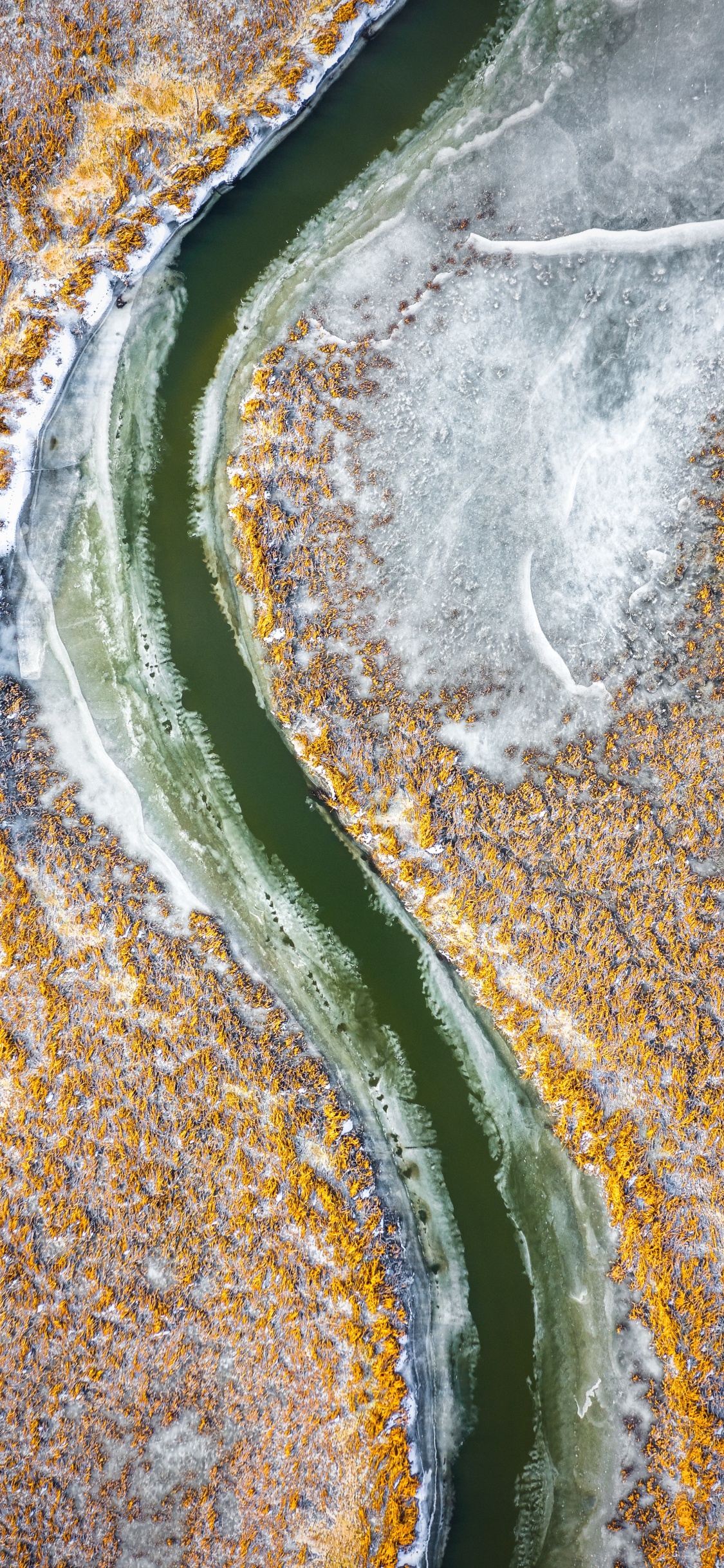 Обои минеральный источник, геология, гидроресурсы, водоем, вода в разрешении 1125x2436