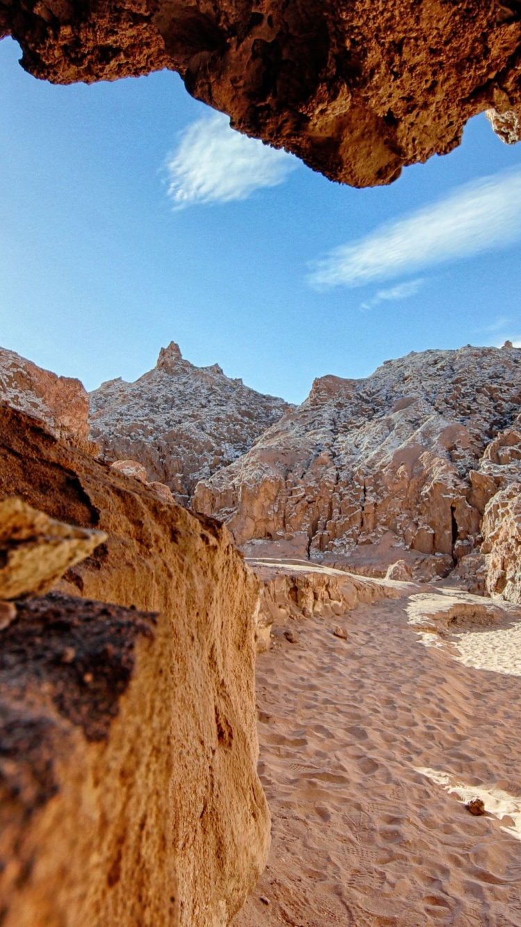 Обои рок, формирование, бесплодные земли, каньон, Вади в разрешении 750x1334