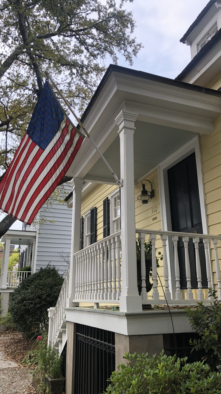 Обои Хаус, окно, крыльцо, недвижимость, балкон в разрешении 750x1334