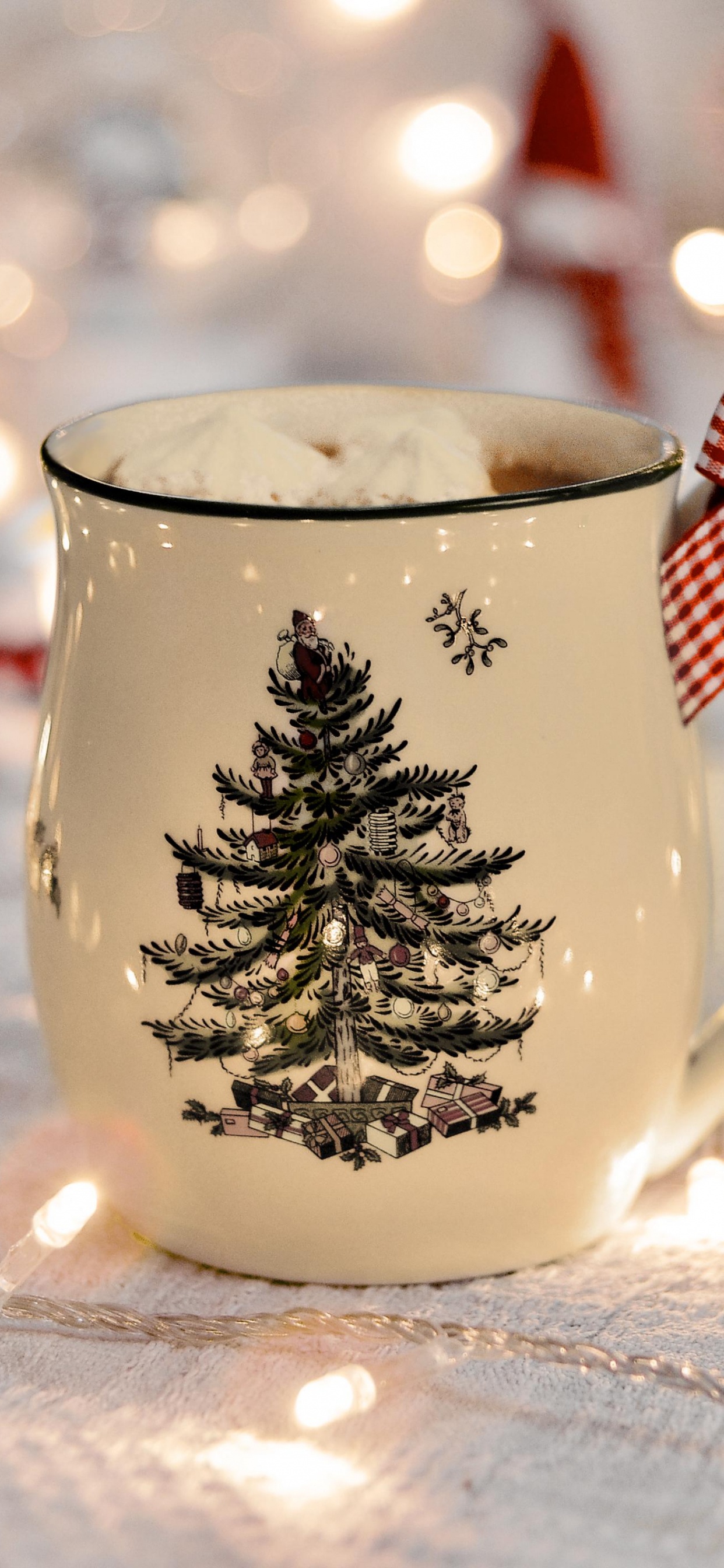 Обои Рождественский день, праздник, Новый год, свеча, Рождество в разрешении 1242x2688