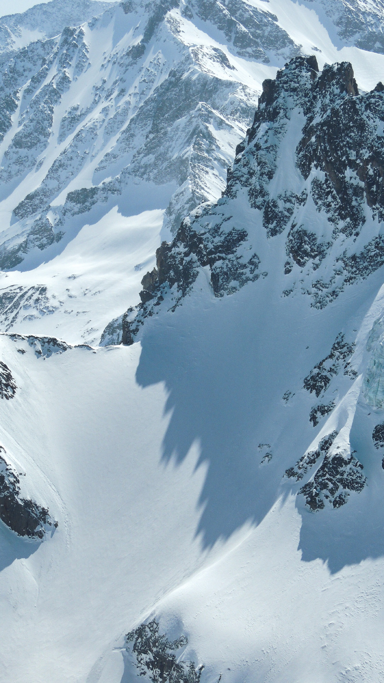 Обои гора, горный рельеф, ледяная форма, горный хребет, массив в разрешении 750x1334