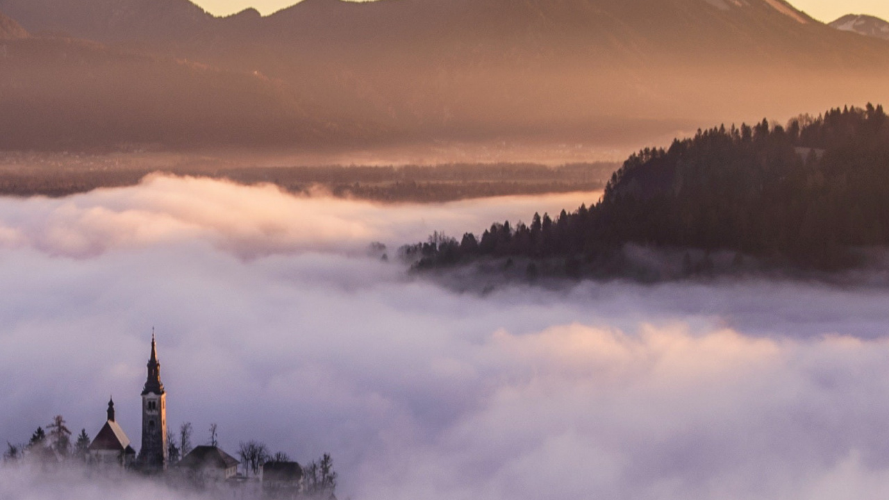Обои облако, гора, атмосфера, экорегион, вода в разрешении 1280x720