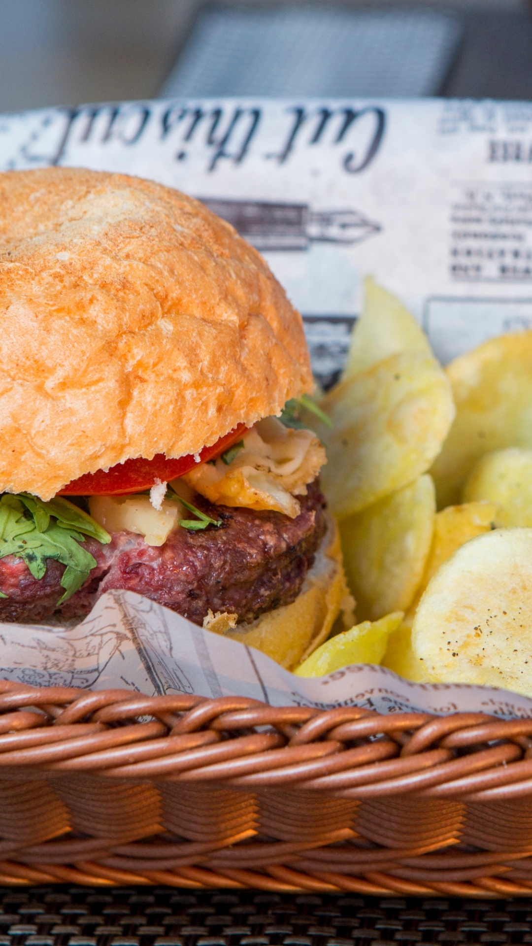 Обои гамбургер, картофель фри, ресторан, пища, блюда в разрешении 1080x1920