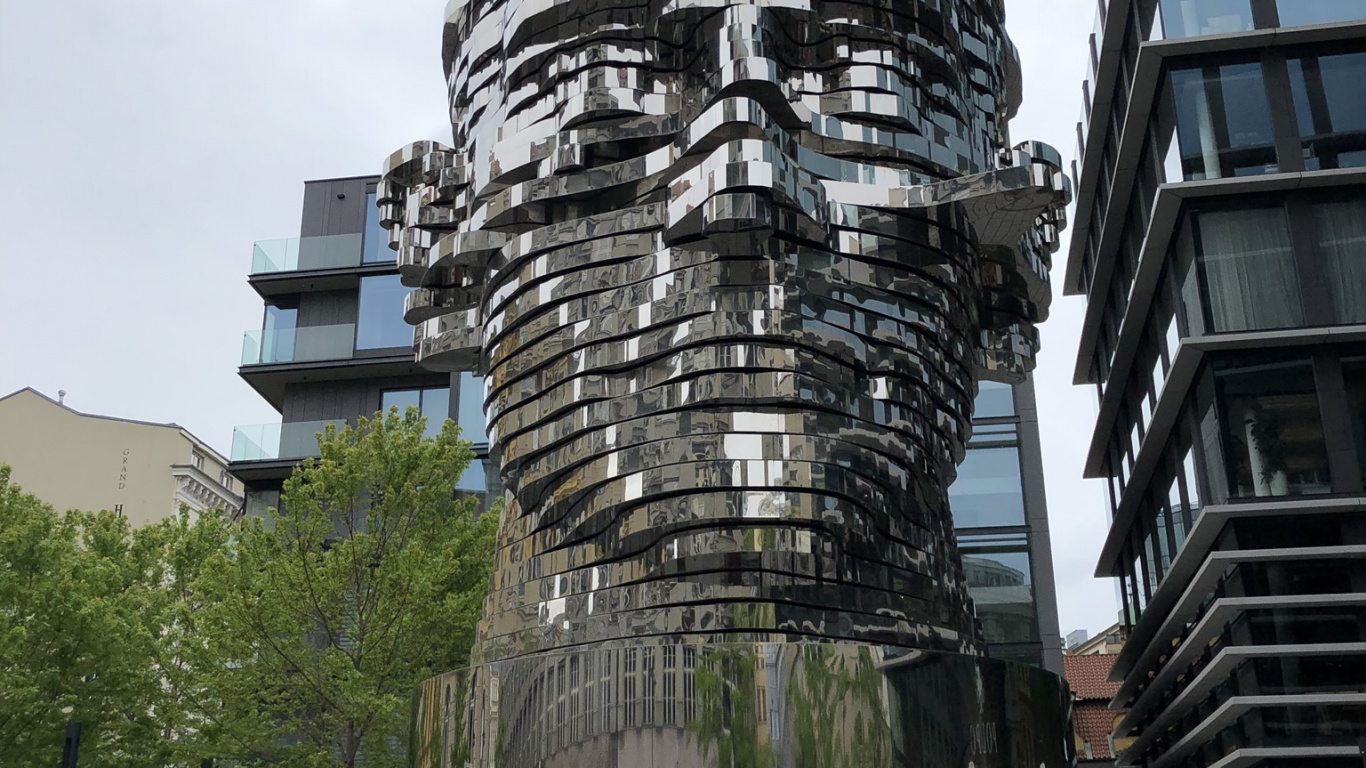 Обои Прага, Чехия, ориентир, городской дизайн, скульптура в разрешении 1366x768