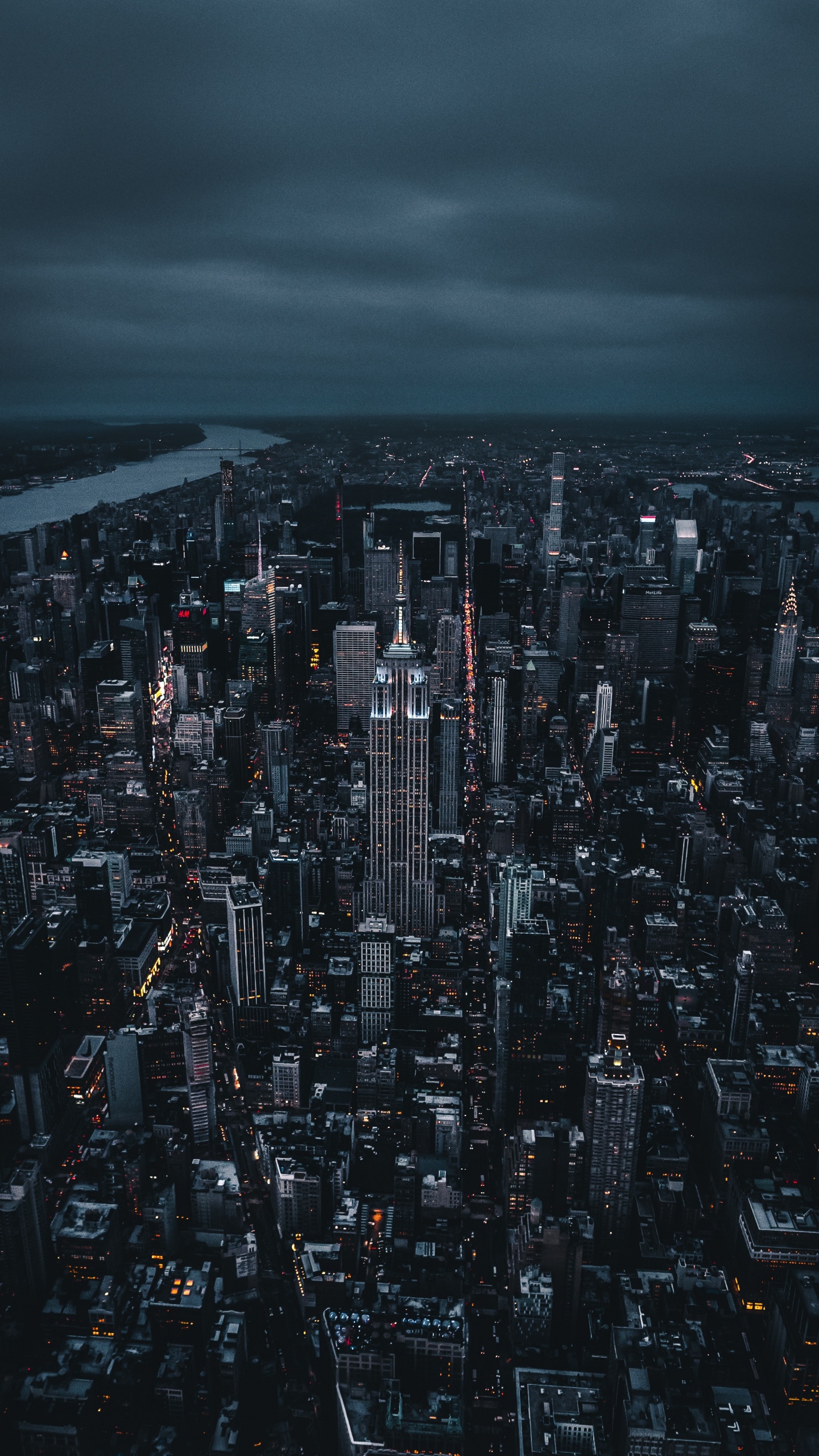 Обои НьюЙорк, Эмпайр Стейт Билдинг, здание, атмосфера, небоскреб в разрешении 1440x2560