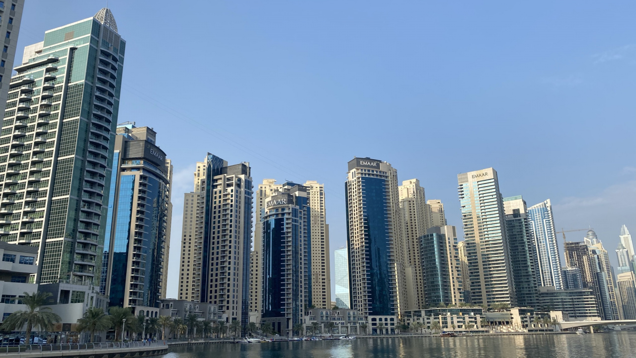 Обои Дубай, башня, дневное время, город, кондоминиум в разрешении 1280x720