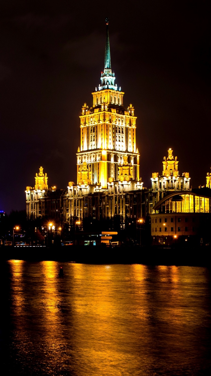 Обои ночь, город, ориентир, метрополия, городской пейзаж в разрешении 720x1280