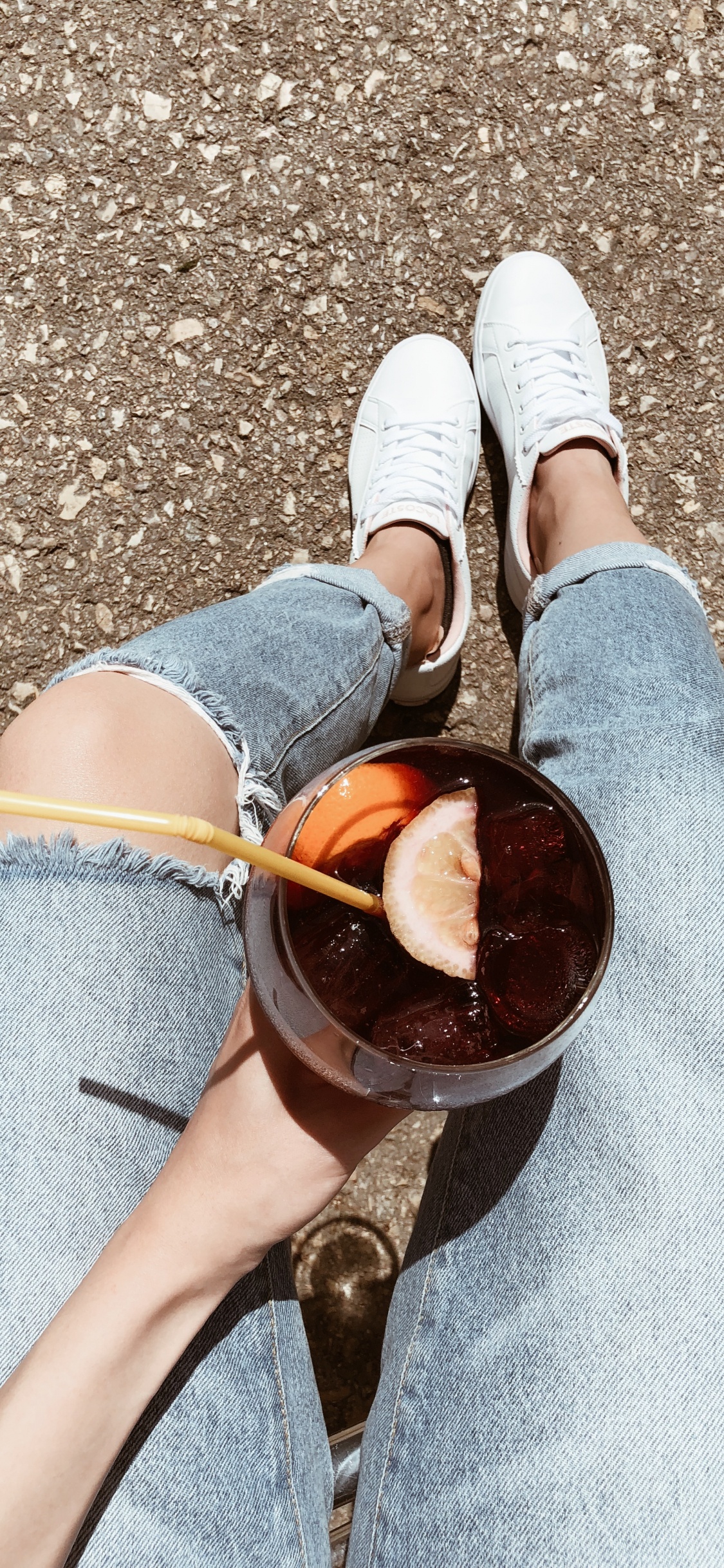 Обои башмак, нога, человеческая нога, сустав, Люди в природе в разрешении 1125x2436