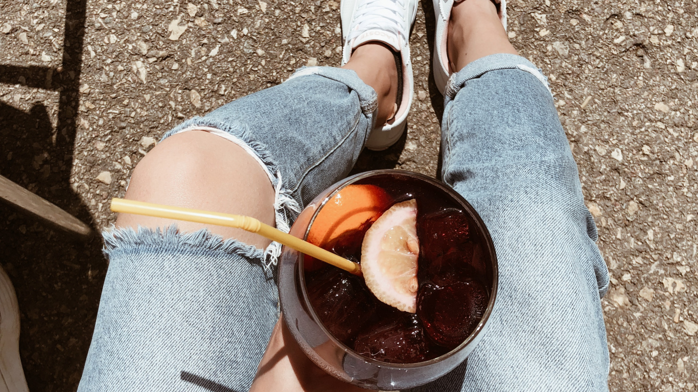 Обои башмак, нога, человеческая нога, сустав, Люди в природе в разрешении 1366x768