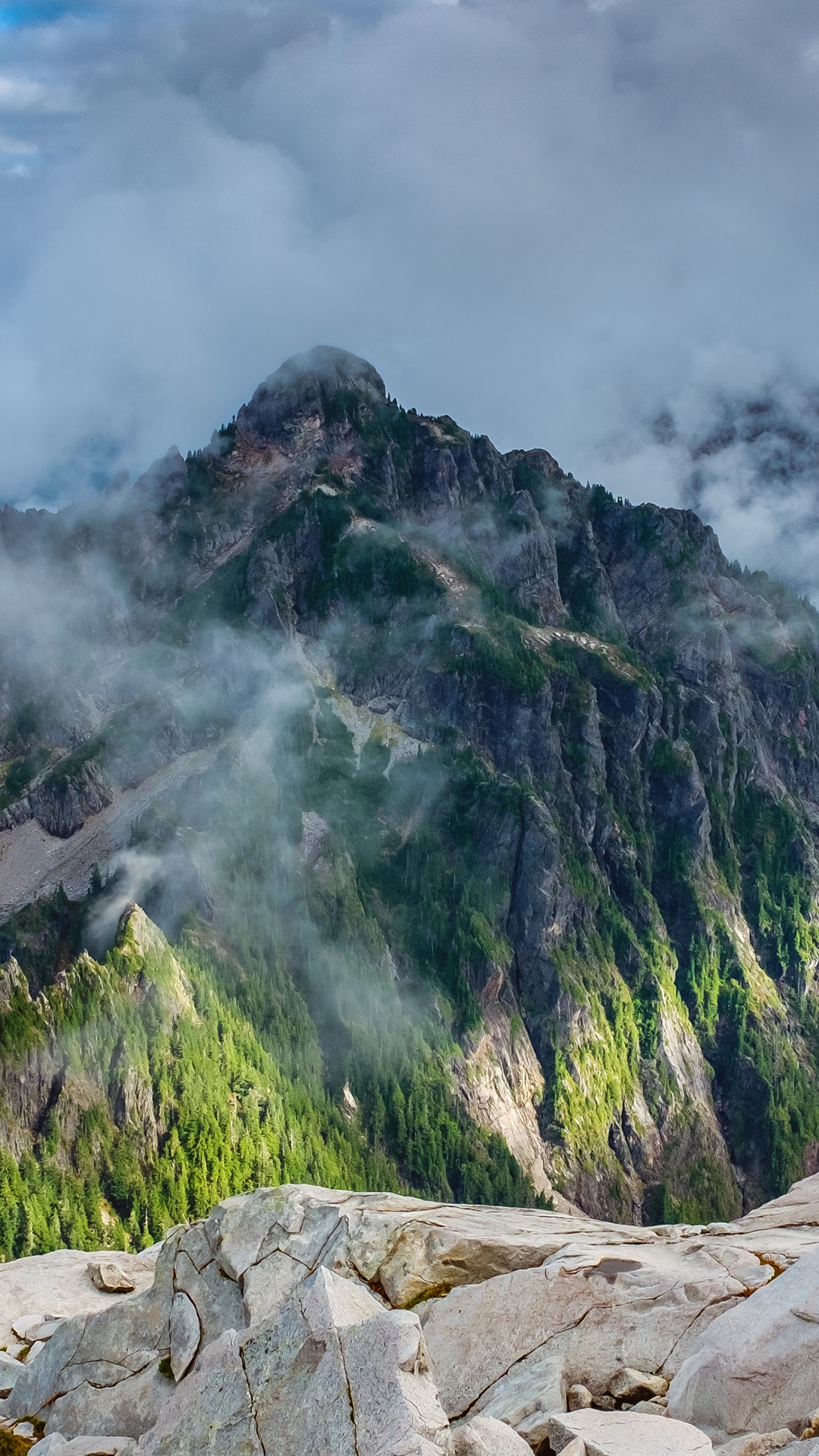 Обои гора, горный рельеф, облако, горный хребет, холм в разрешении 1080x1920