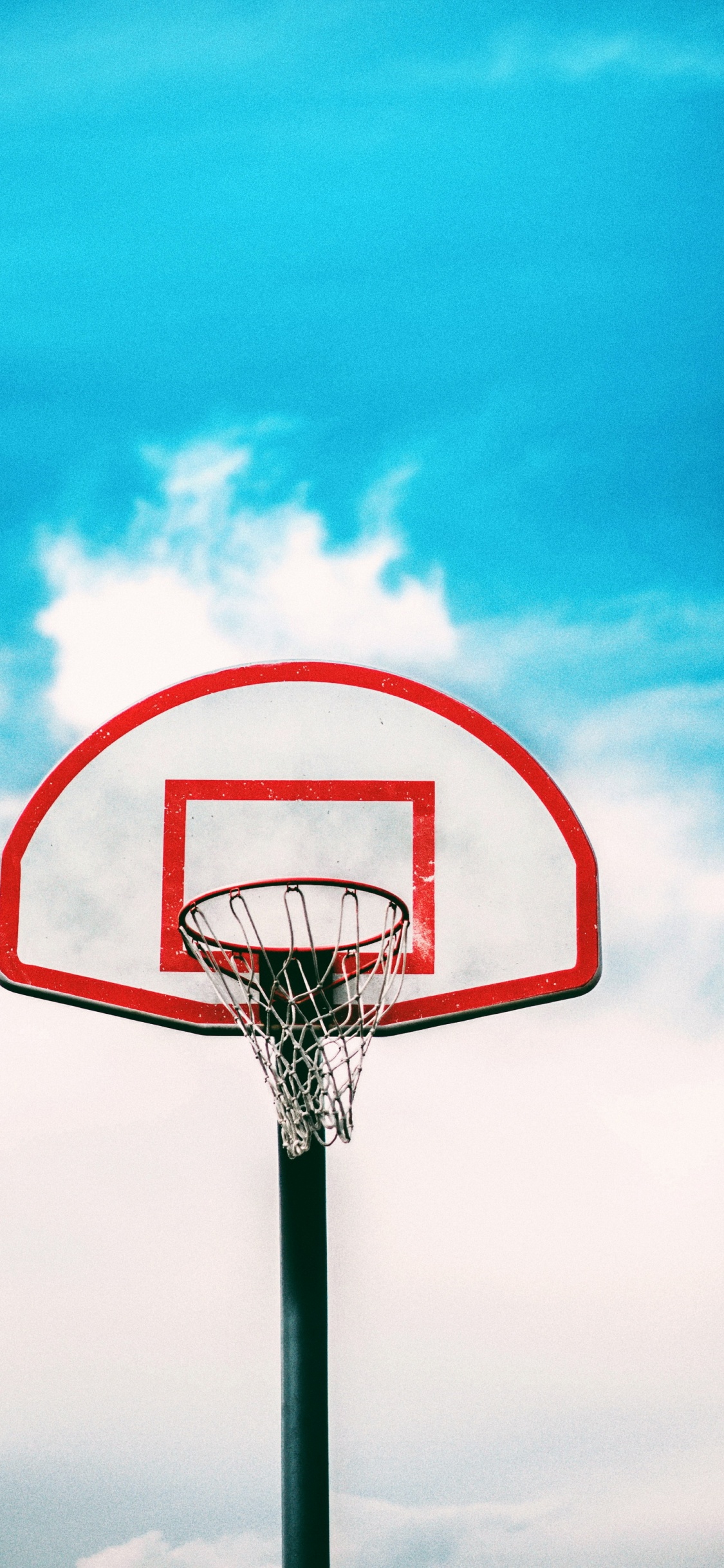 Обои капающий баскетбол, NBA, Баскетбол, профессиональная тренировка по баскетболу, баскетбольная площадка в разрешении 1125x2436