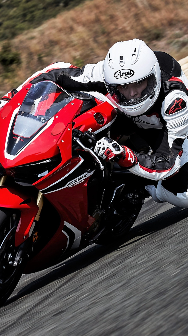 Обои Honda Motor Company, мотоцикл, шоссейные, супербайк, ипподром в разрешении 750x1334