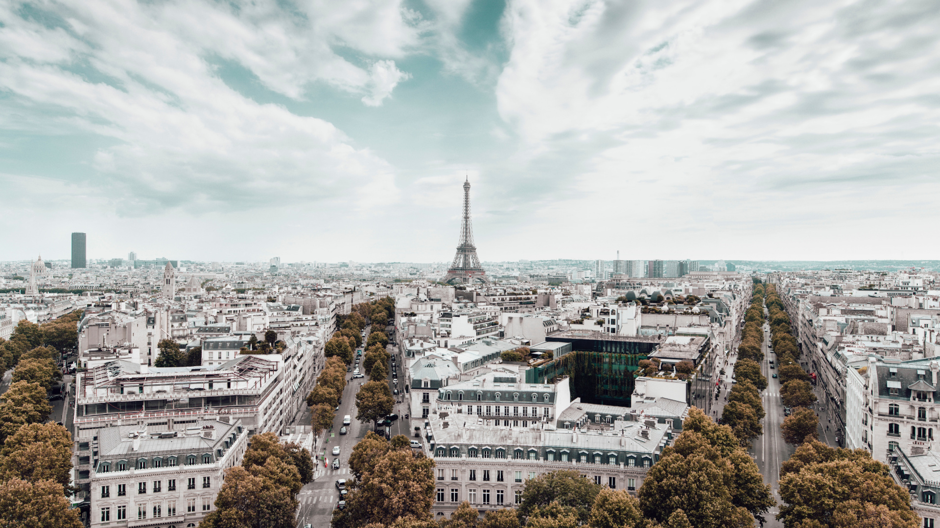Обои Эйфелева башня, Сент-Джеймс Пэрис, Литва, облако, здание в разрешении 1920x1080