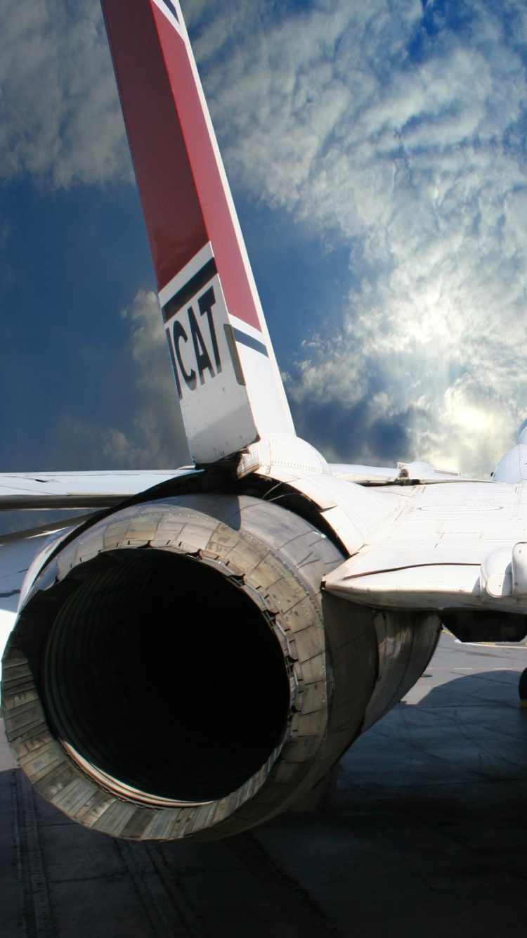 Обои самолеты, самолет, военный самолет, авиация, реактивный двигатель в разрешении 750x1334