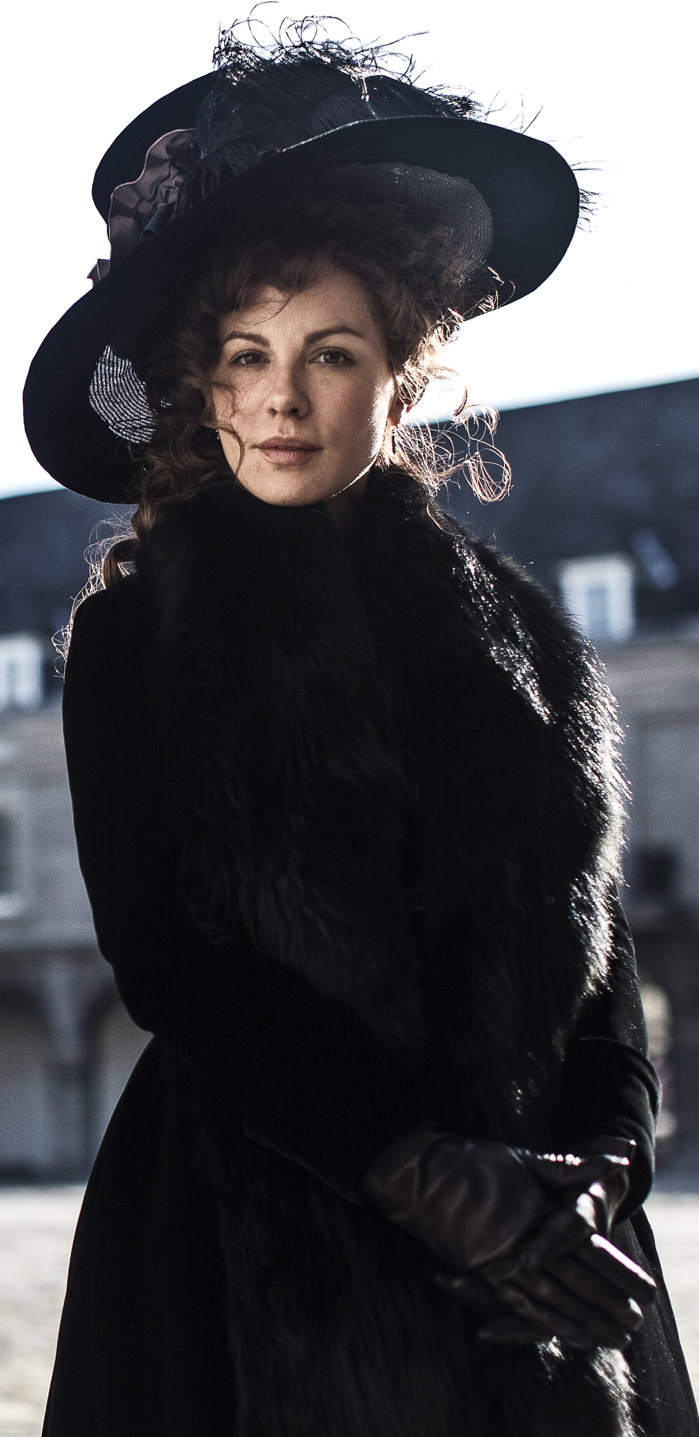 Обои Любовь Дружба, Уит Стиллман, комедия, фэшн, уличная мода в разрешении 1440x2960