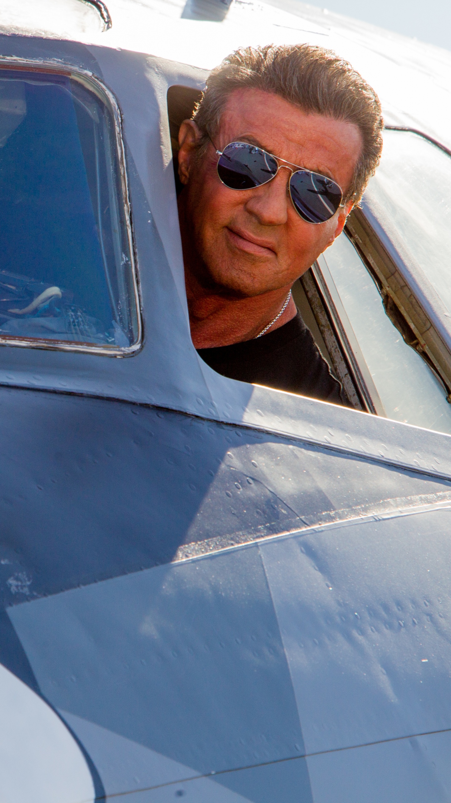 Обои Сильвестр Сталлоне, Неудержимые 3, Неудержимые, самолет, аэрокосмическая техника в разрешении 1440x2560