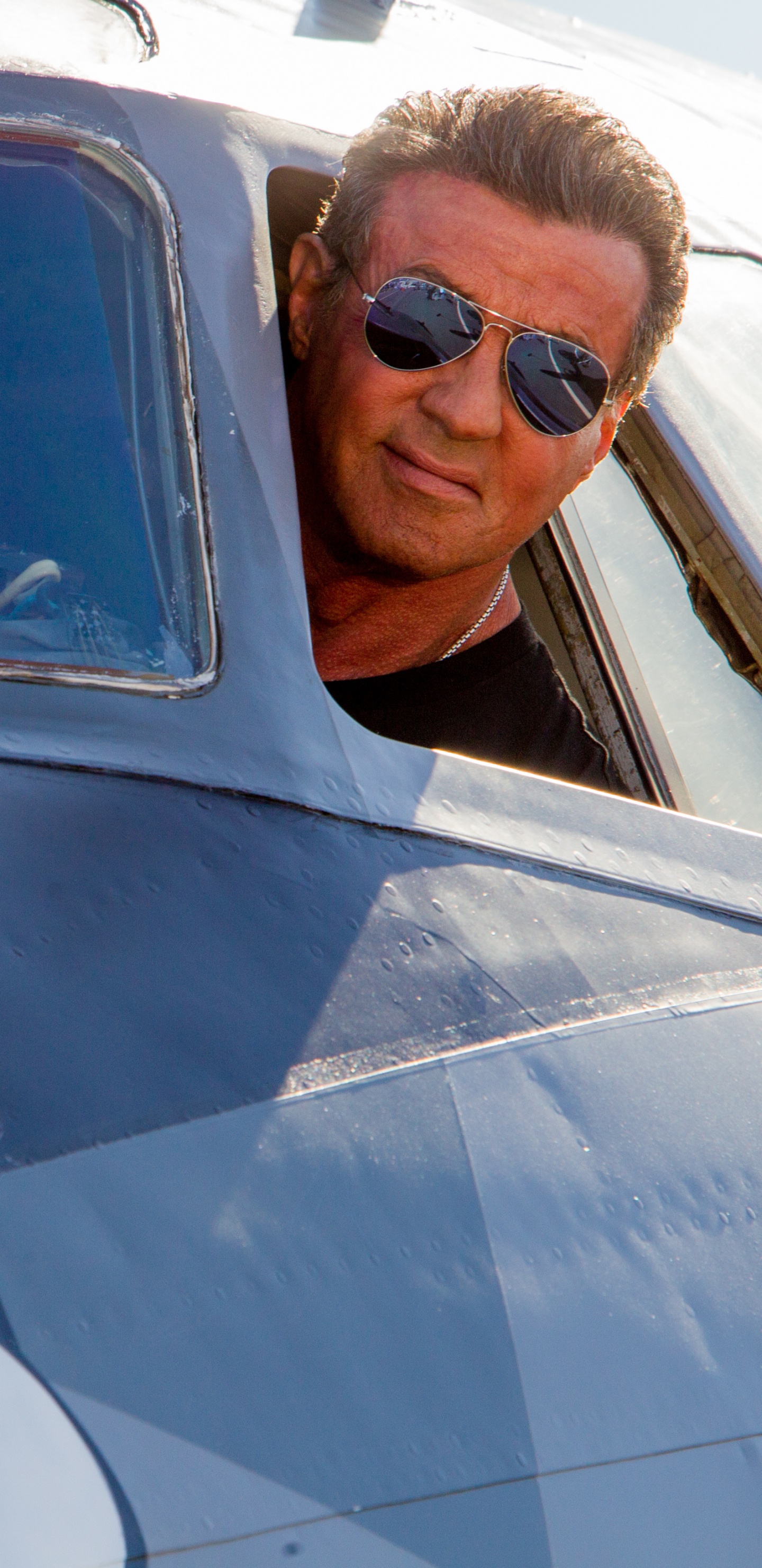 Обои Сильвестр Сталлоне, Неудержимые 3, Неудержимые, самолет, аэрокосмическая техника в разрешении 1440x2960