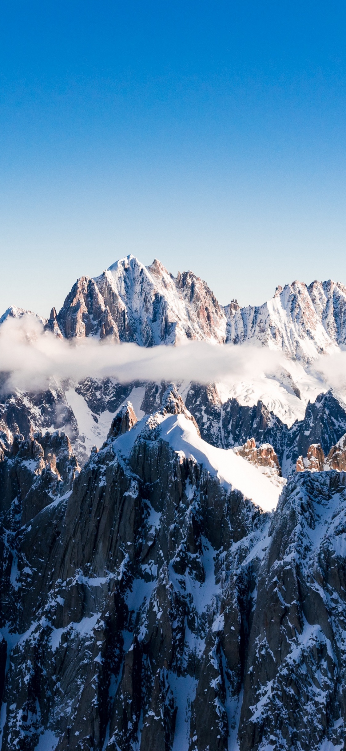 Обои Панорамная канатная дорога на Монблан, Компания Монблан, Мер-де-Глас, Монблан-дю-Такуль, Монблан в разрешении 1125x2436