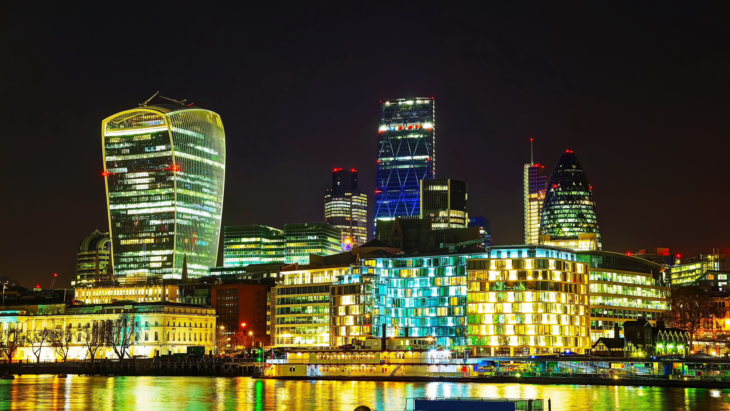 Обои город, городской пейзаж, ночь, метрополия, городской район в разрешении 2560x1440