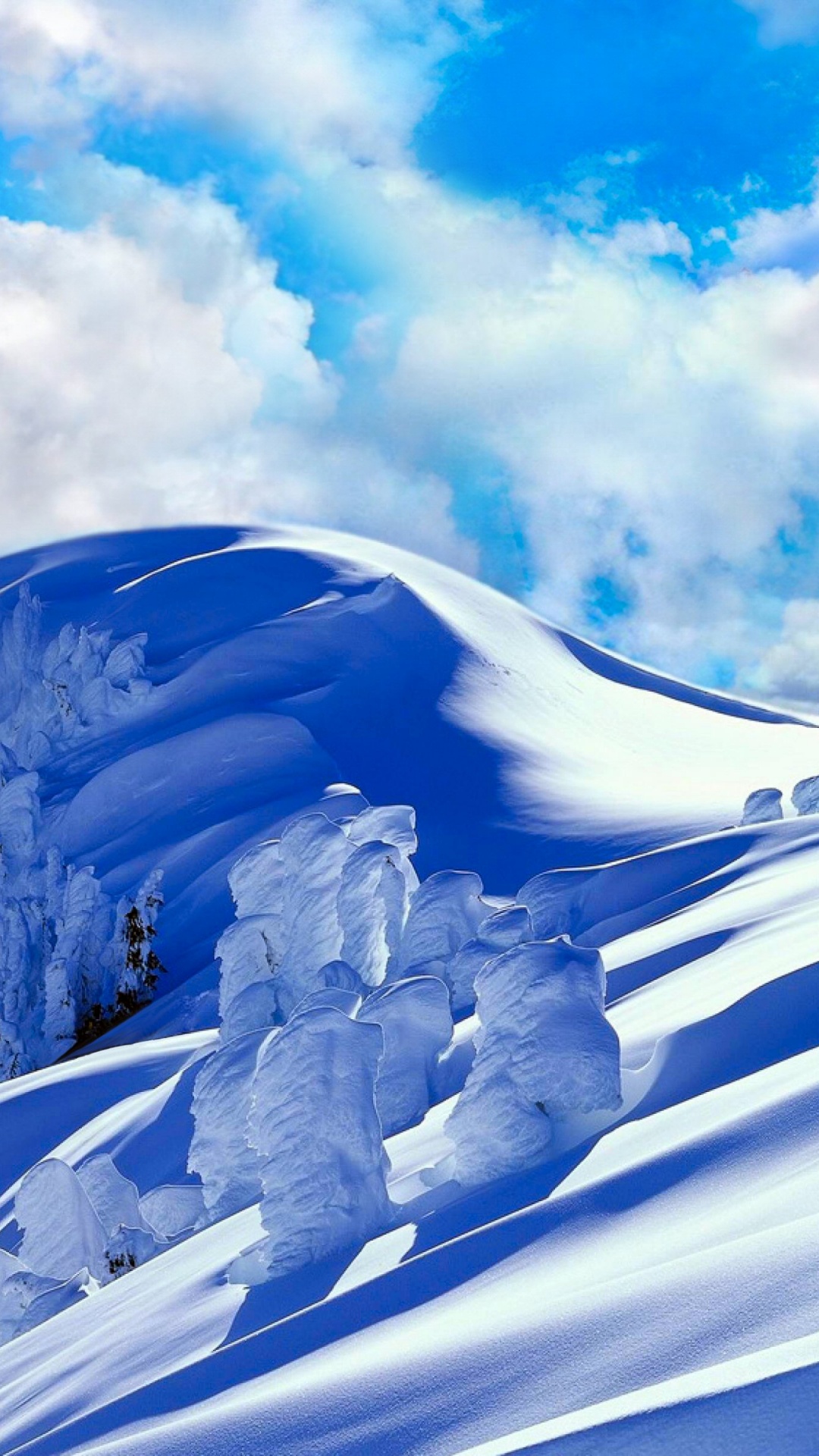 Обои снег, горный рельеф, гора, синий, горный хребет в разрешении 1080x1920