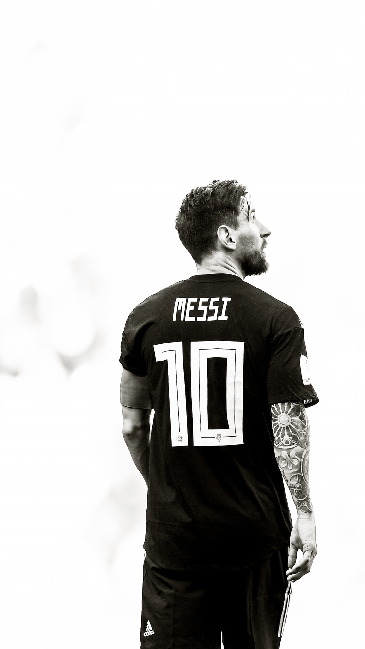 Обои ФК Барселона, ЧМ 2018, Футбольный игрок, белые, черный в разрешении 750x1334